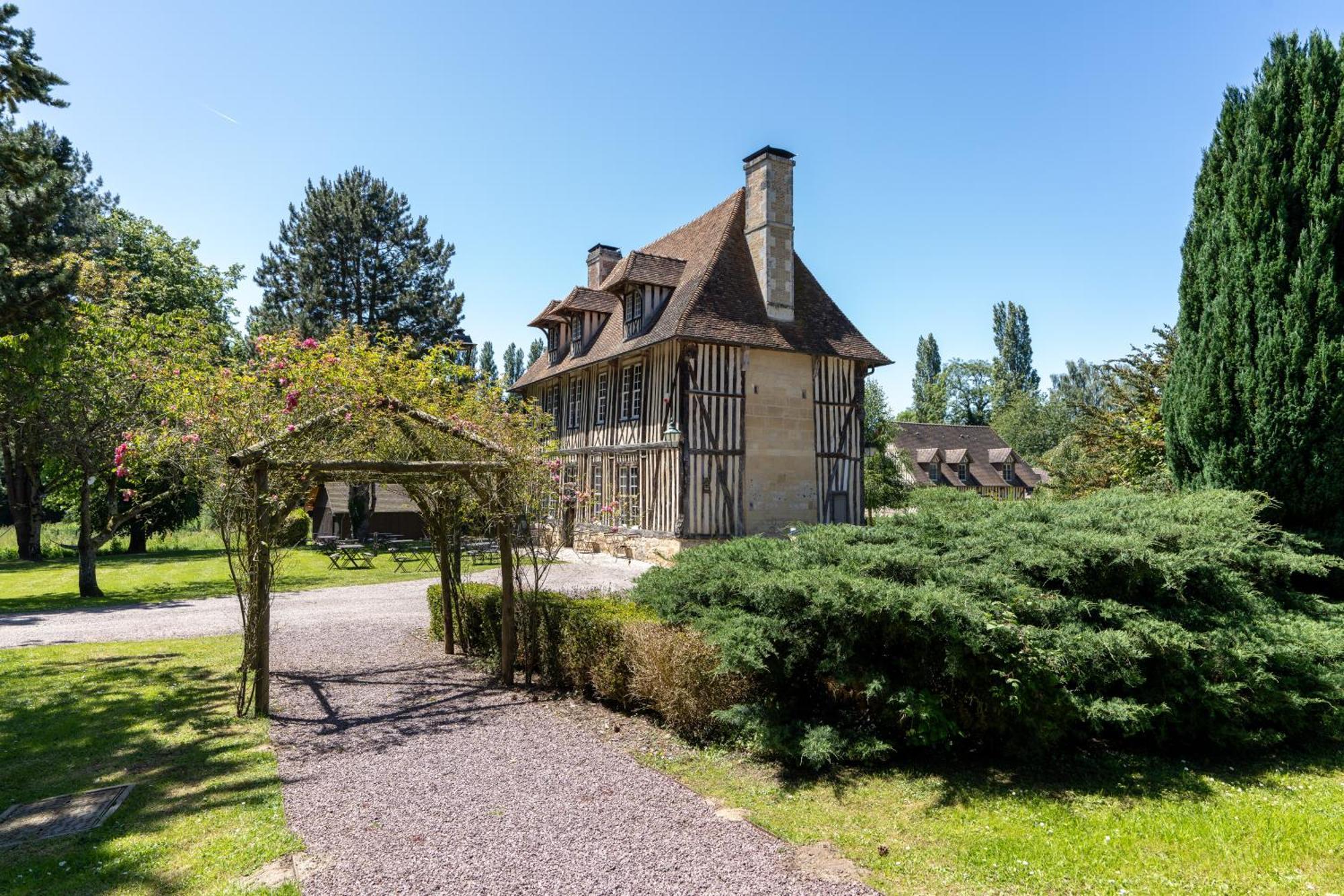 Les Manoirs Des Portes De Deauville - Small Luxury Hotel Of The World Canapville (Calvados) Exterior foto